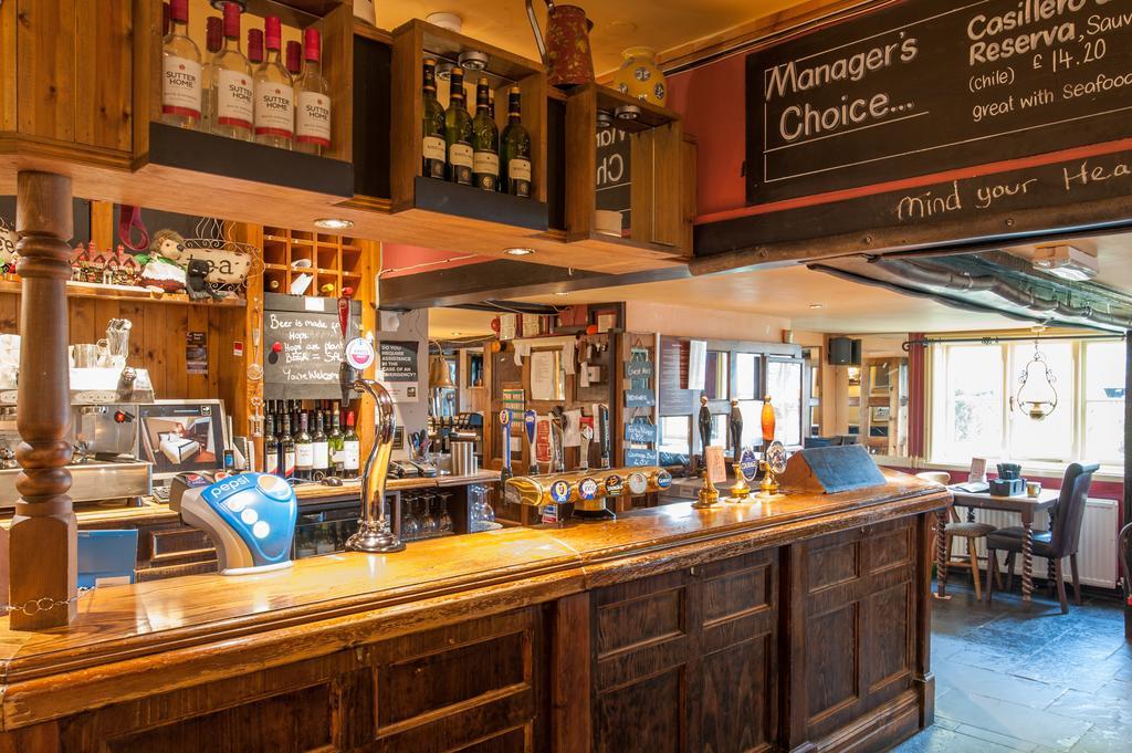 Swan, Thatcham By Marston'S Inns Extérieur photo